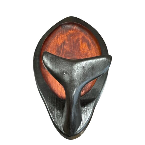 Vintage Hand Hewn Solid Wood Whale Tray - Picture 3 of 9